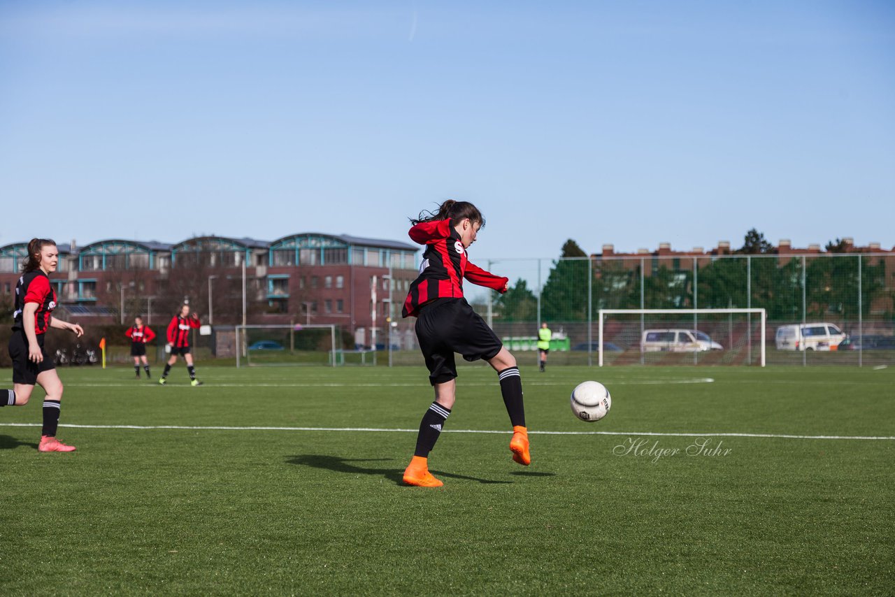 Bild 118 - B-Juniorinnen SG Weststeinburg/Bei - SV Fisia 03 : Ergebnis: 1:2